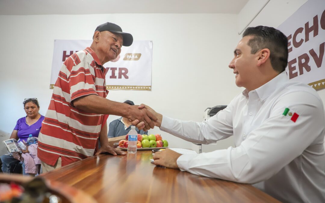 Héctor Santana y su gobierno atienden a más de 300 personas en la tercera Audiencia Ciudadana