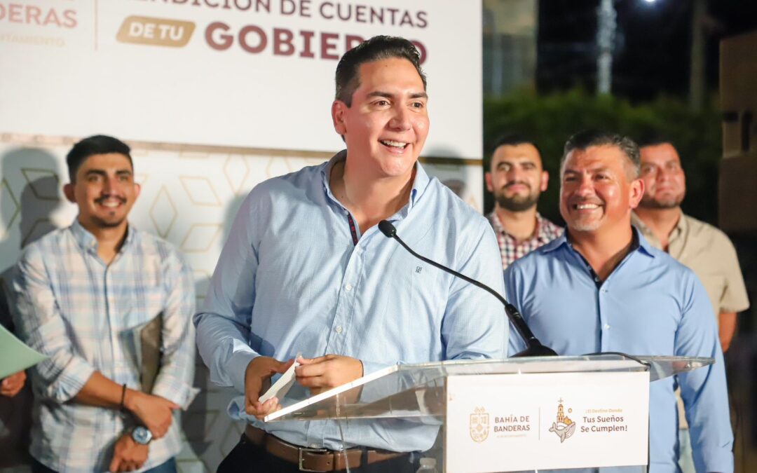 Hector Santana rinde cuentas al pueblo de Bahía de Banderas; Presenta avances y proyectos de su gobierno