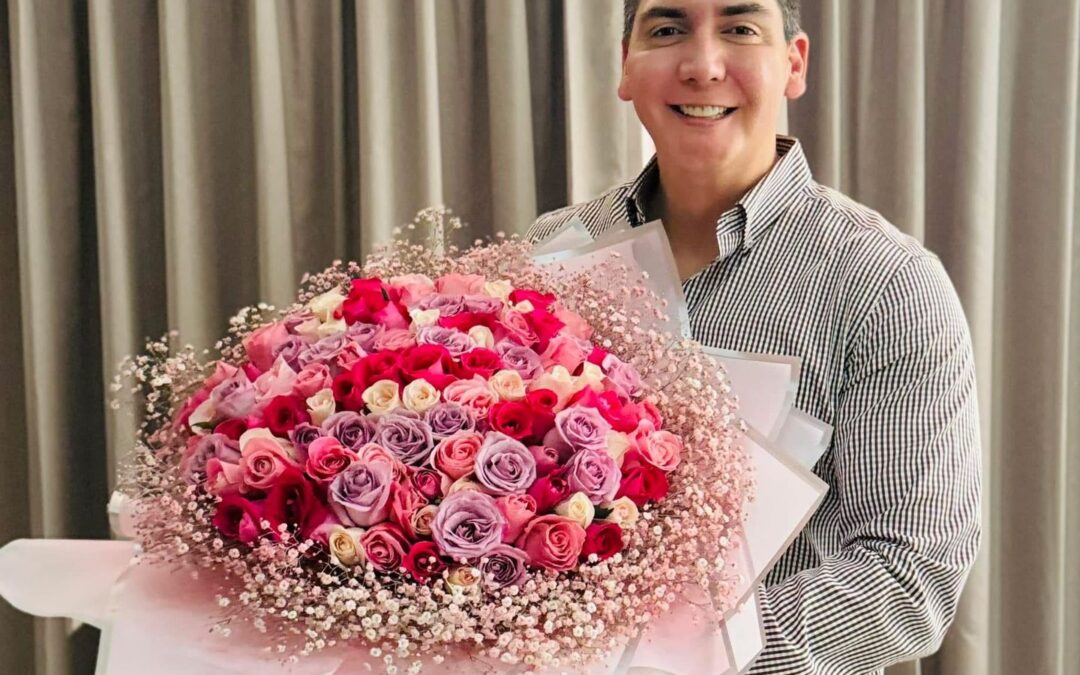 ¡Apoyo total a los comerciantes! Héctor Santana autoriza venta en plazas y regala permisos por San Valentín
